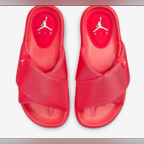 Women’s Size 12 Jordan slides - Picture 4 of 6